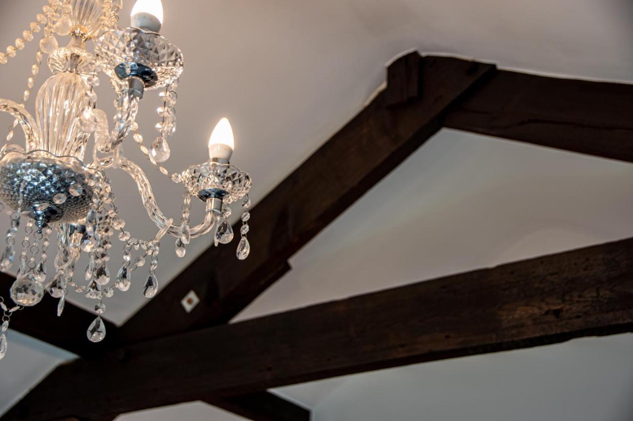 Apple Tree Bed And Breakfast ทาวิสต็อก ภายนอก รูปภาพ